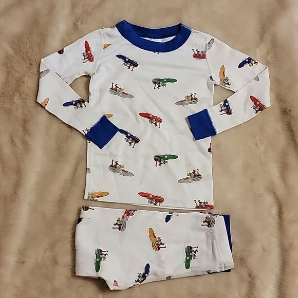 HANNA ANDERSSON 2-PIECE WHITE SNOWMOBILE PAJAMAS, SIZE 4 - 100% ORGANIC COTTON - Picture 1 of 9